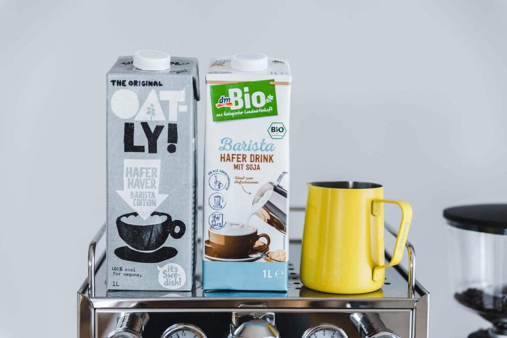 Perfekter, veganer Milchschaum für Cappuccino, Caffé Latte & Co. · Eat this!